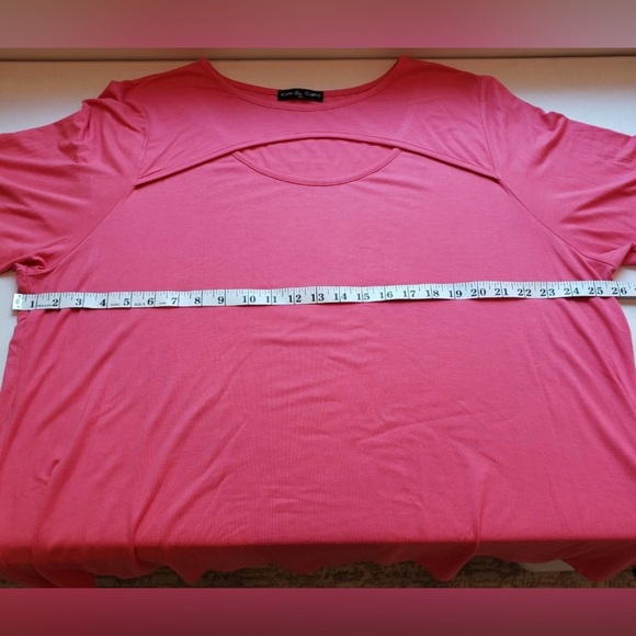 Kim & Cami Pink Cutout Top 3x - Picture 3 of 6